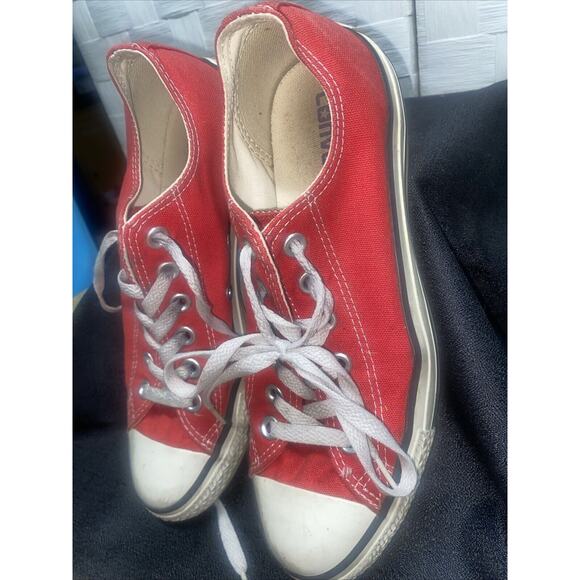 Converse Unisex All Star Chuck Taylor Low Top Ox Red Sneakers M5 W8 Canvas - Picture 2 of 12